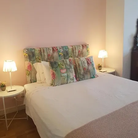 Espacoso Apartamento Junto Ao Metro Lägenhet *