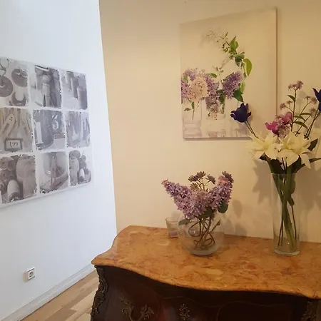 Espacoso Apartamento Junto Ao Metro Lägenhet Lisboa
